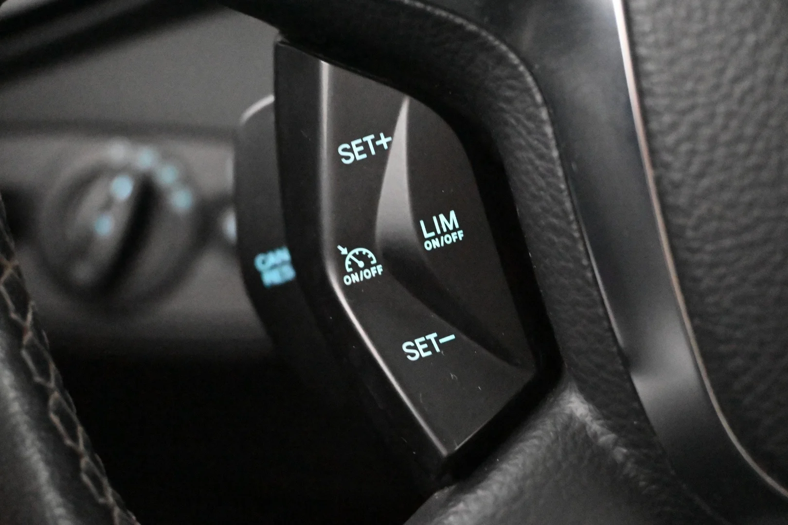 Car Image - 3eQqqVT0uF4fjbrAmJaNDQ