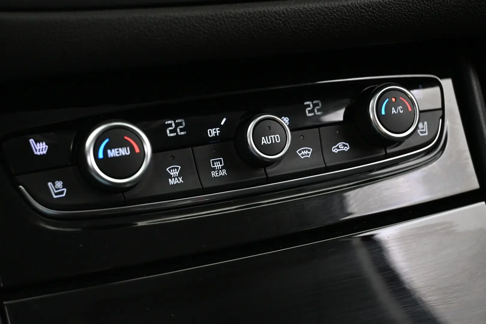 Car Image - 4nNTxu5lyhXcn0ghhPoxfH