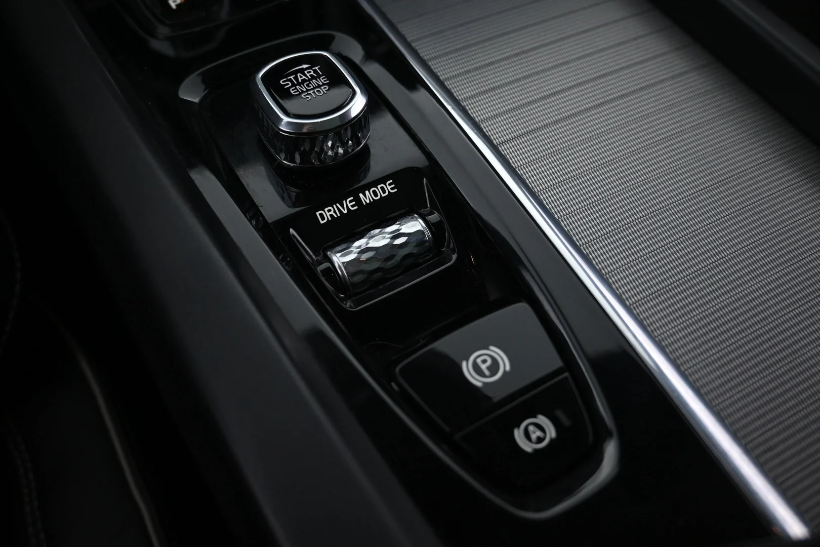 Car Image - 5yfx8WYNqmRQOR9torJiUU