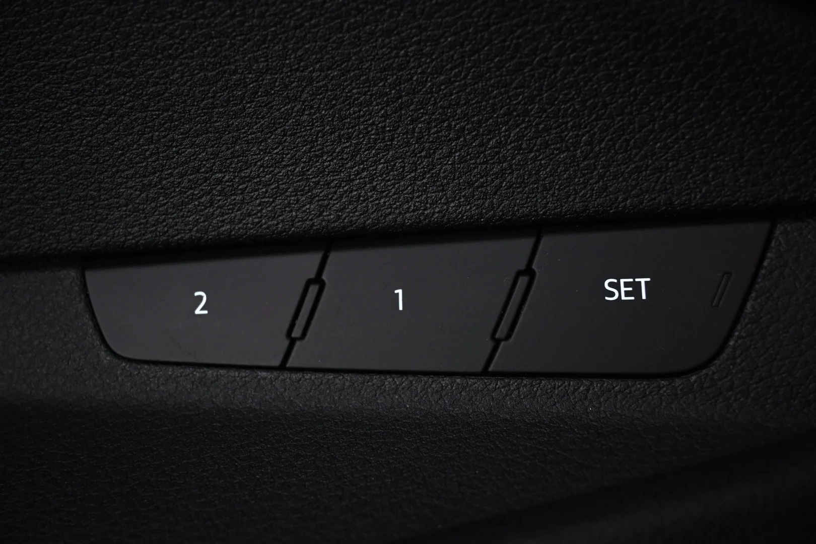 Car Image - 53EJk85fKzs2i62ZgNqfWo