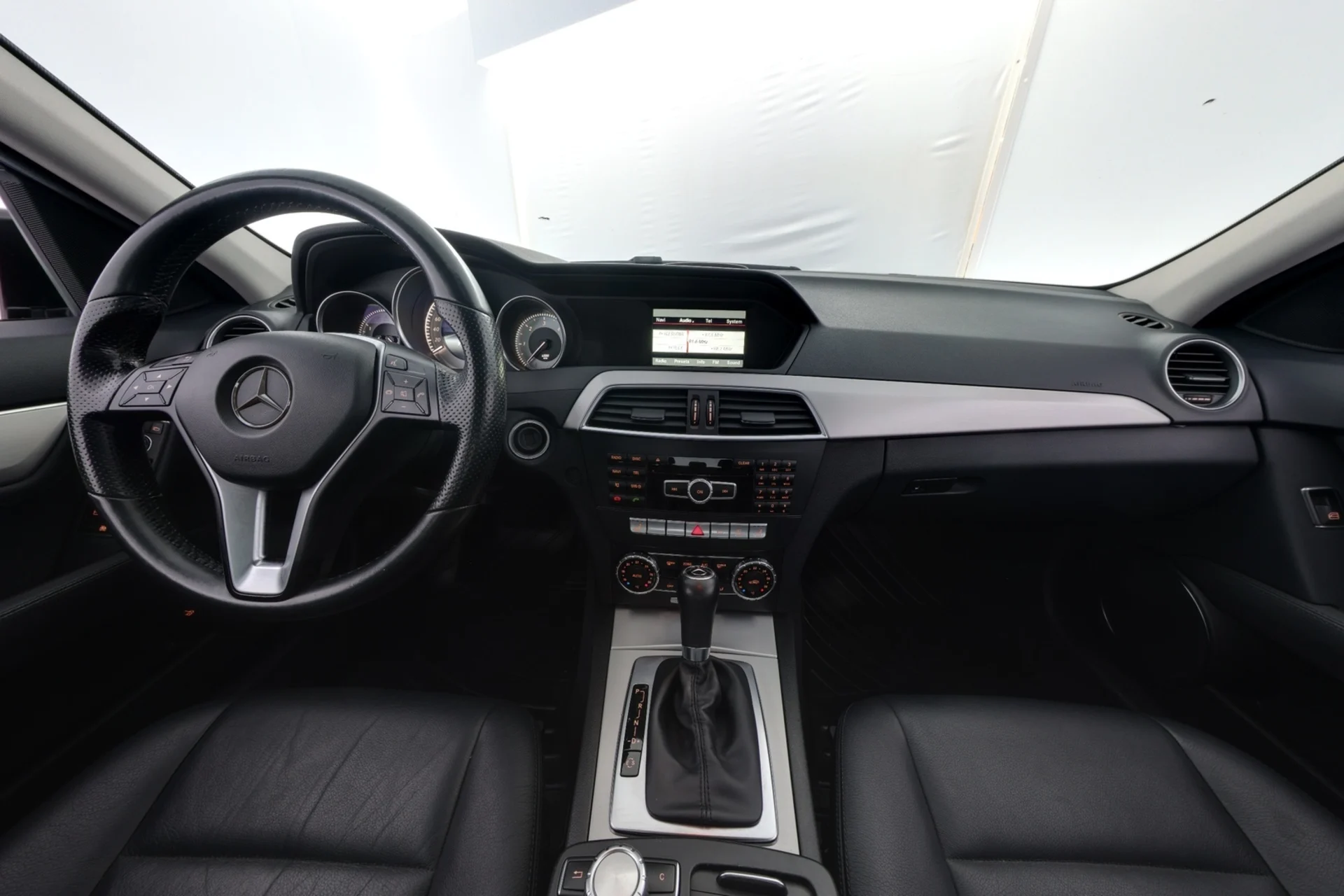 Car Image - 2ECqIxFYmzj14c2XijQuZD
