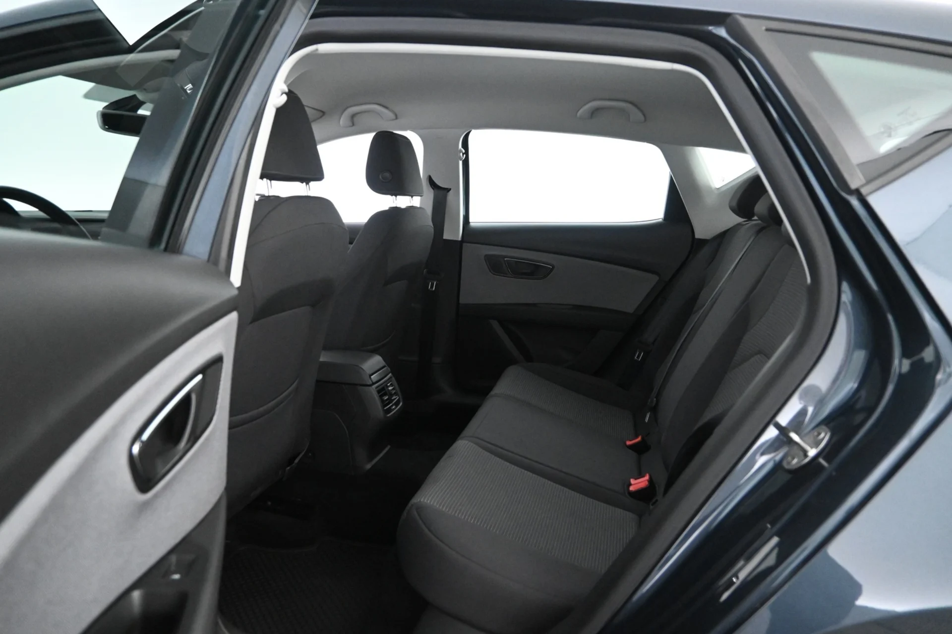 Car Image - 5nmFDIVow6EZOJd2z1aZnk
