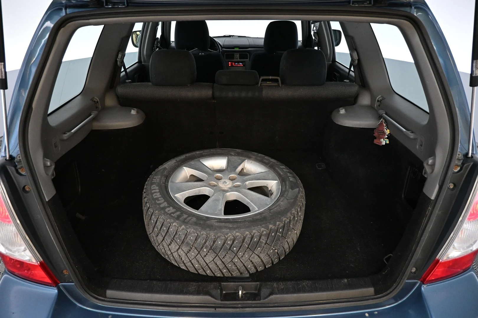 Car Image - 4IGUUeXgDLogrjfowIsajT