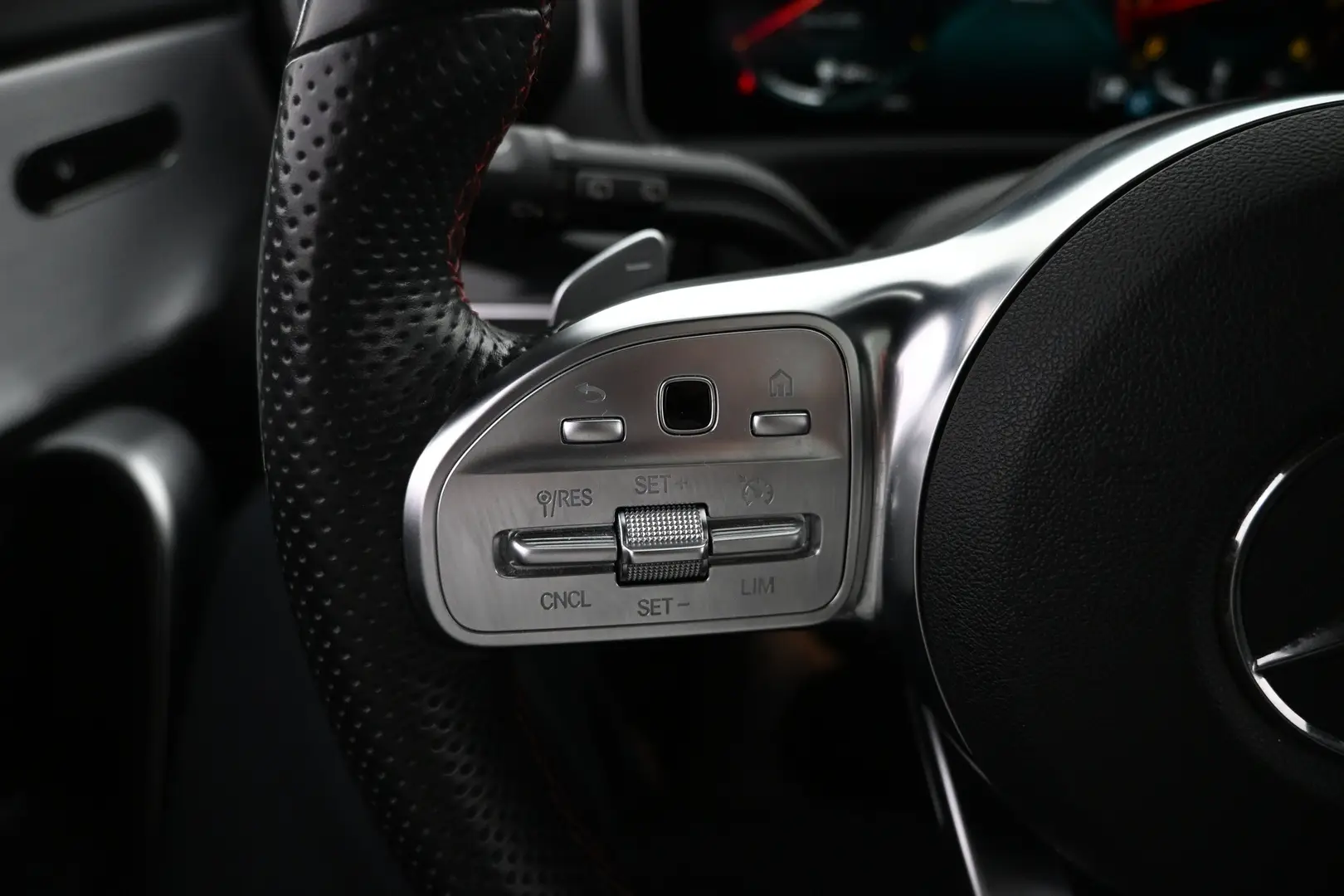 Car Image - 6dMofVd0vpCmlR1HIG9uIl