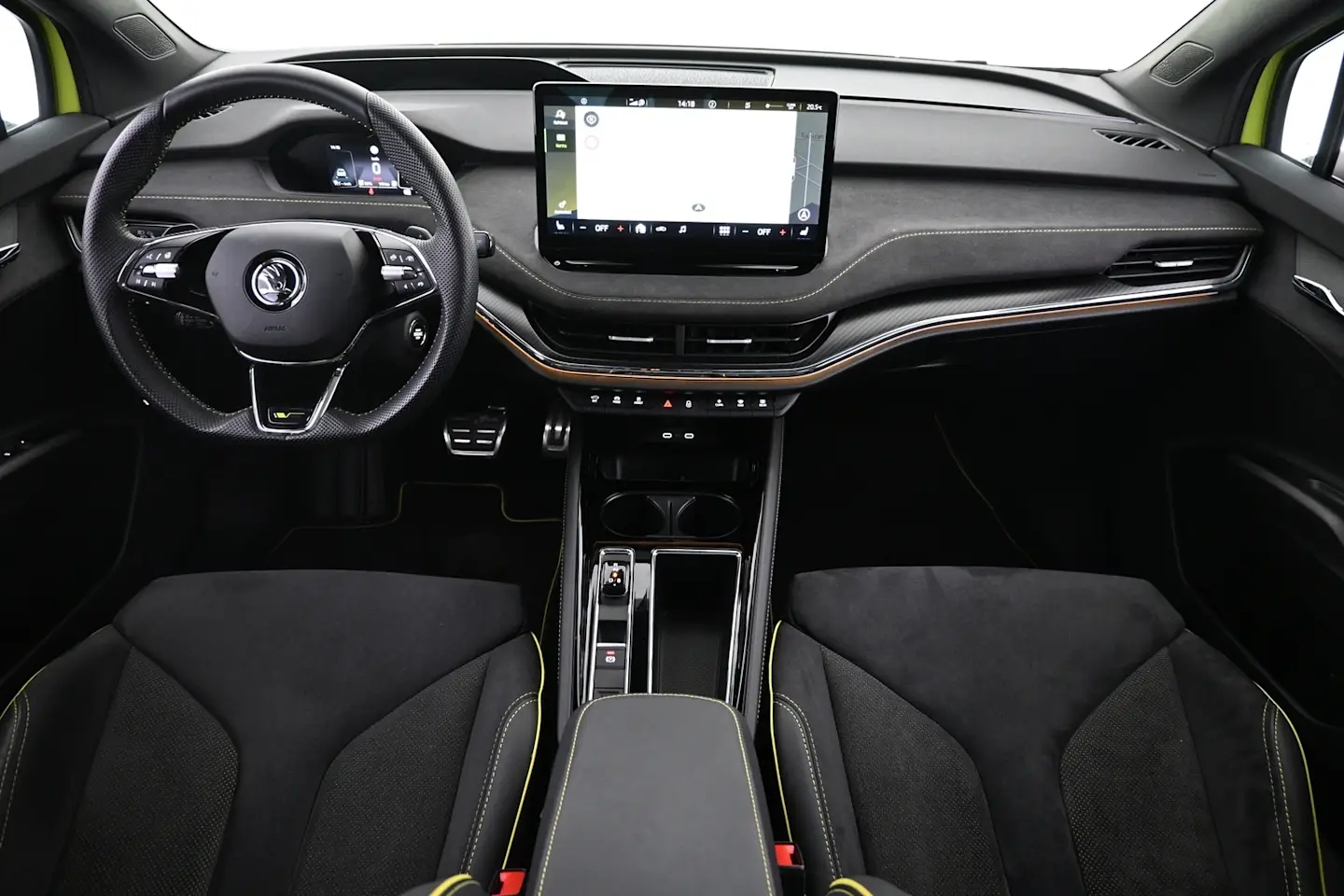 Car Image - 012xju1q0ZqMcLCweAMiKZ