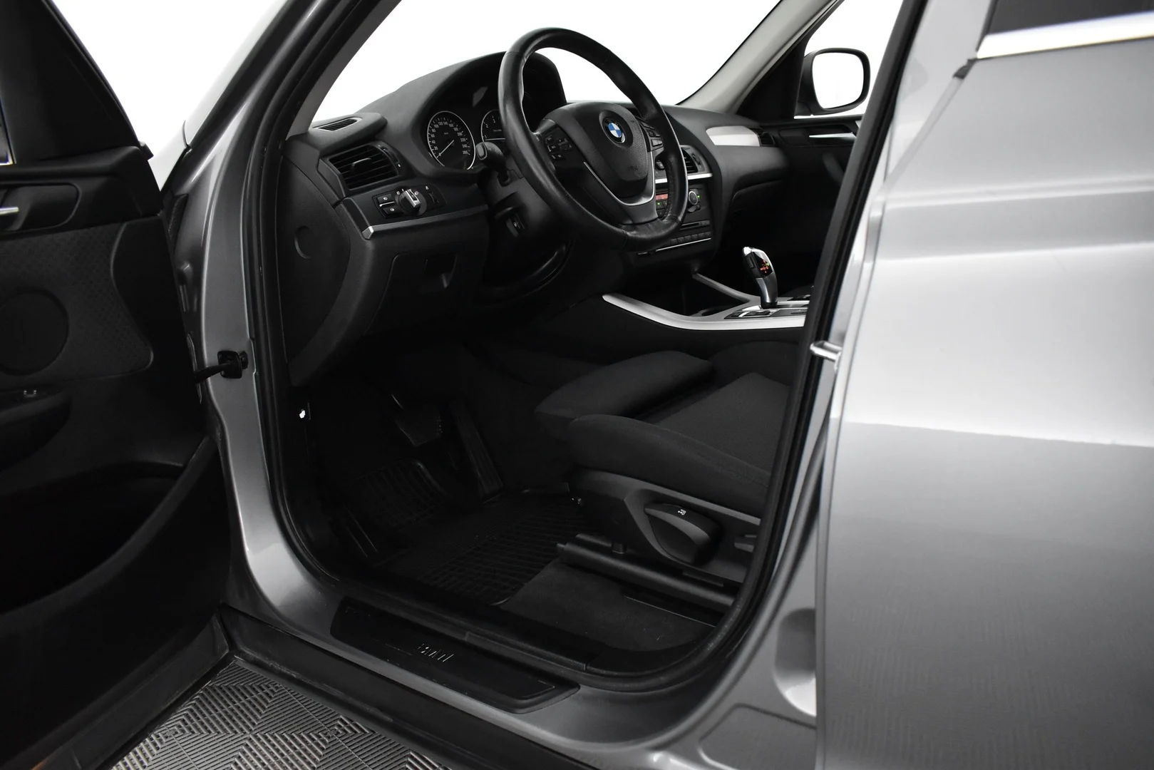 Car Image - 7DFODRqTylUYRZ757xneaC
