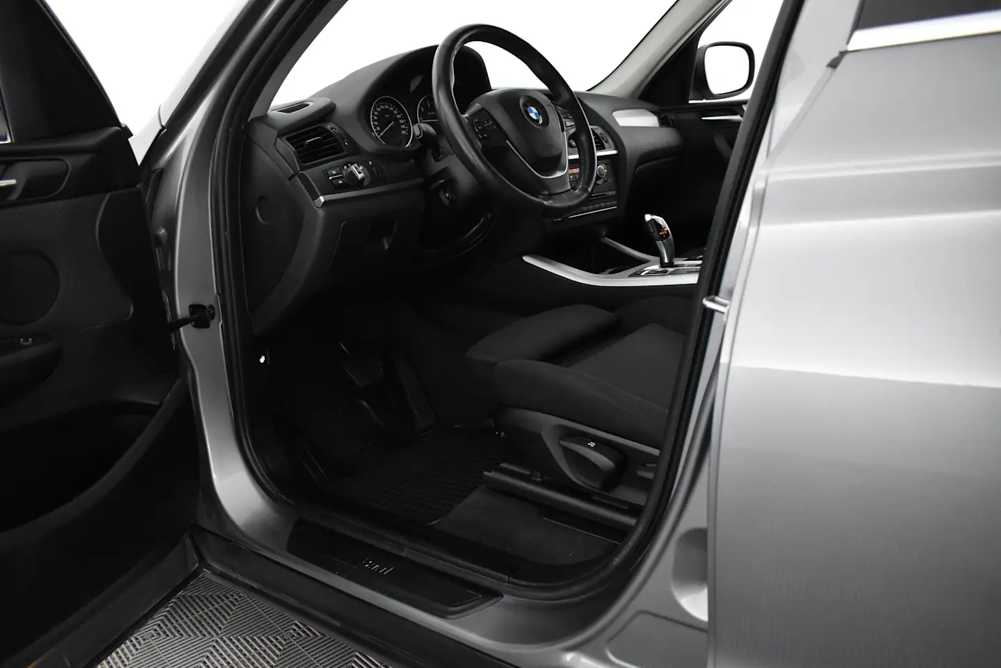 Car Image - 7DFODRqTylUYRZ757xneaC