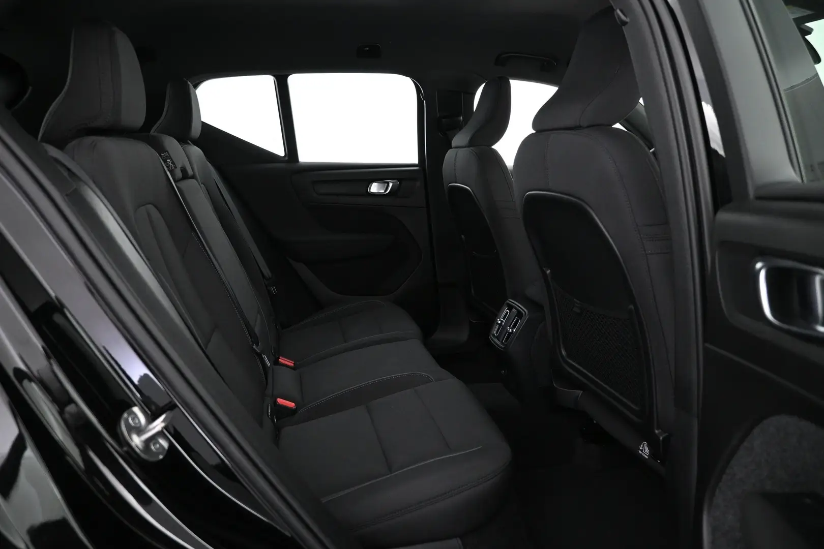 Car Image - ncwLnNZfywKt8mJWmnkgz