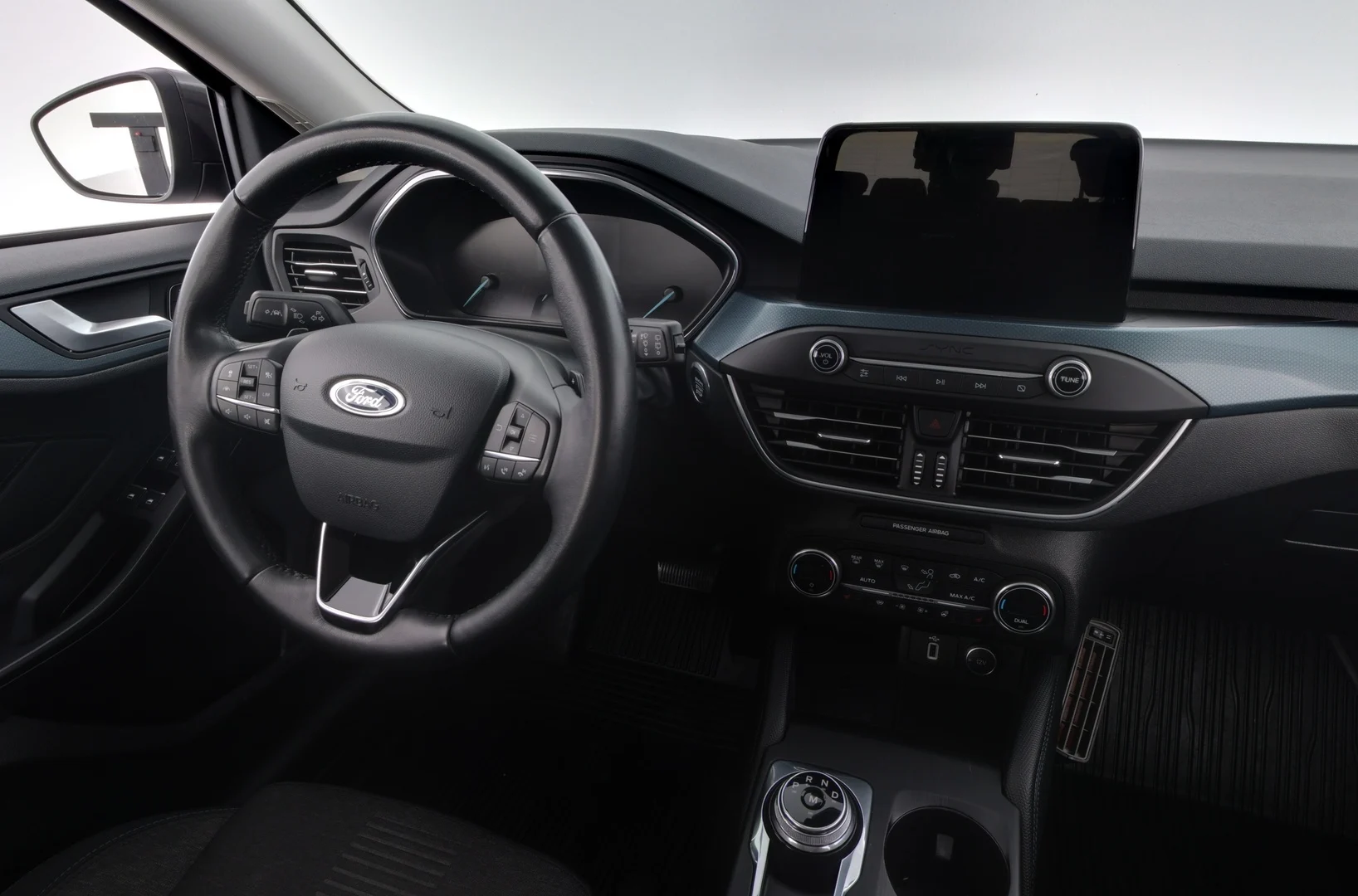 Car Image - 4qaYfWlxET0uqD8QRV9X5N