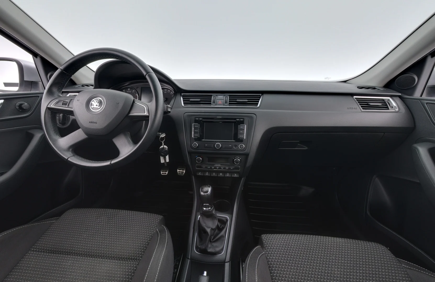 Car Image - 5EMzZKUvPq3ujDHLALi6Lx