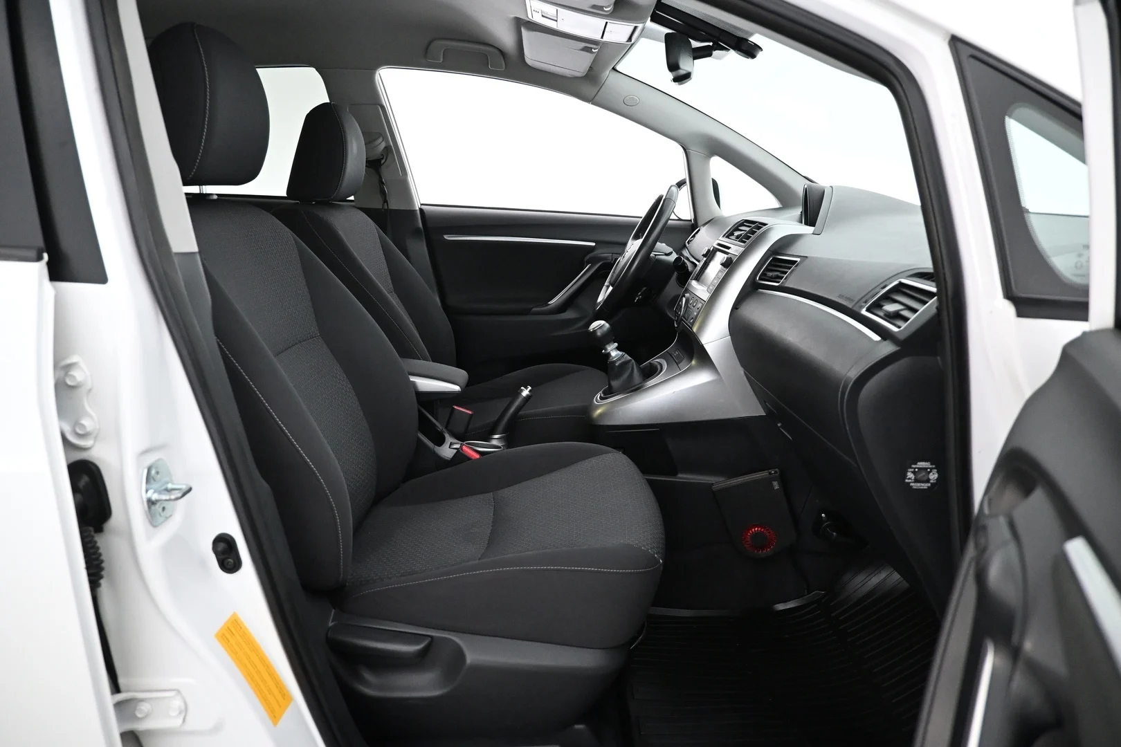 Car Image - 78r5gDNrdboXuTxrpXRFSs