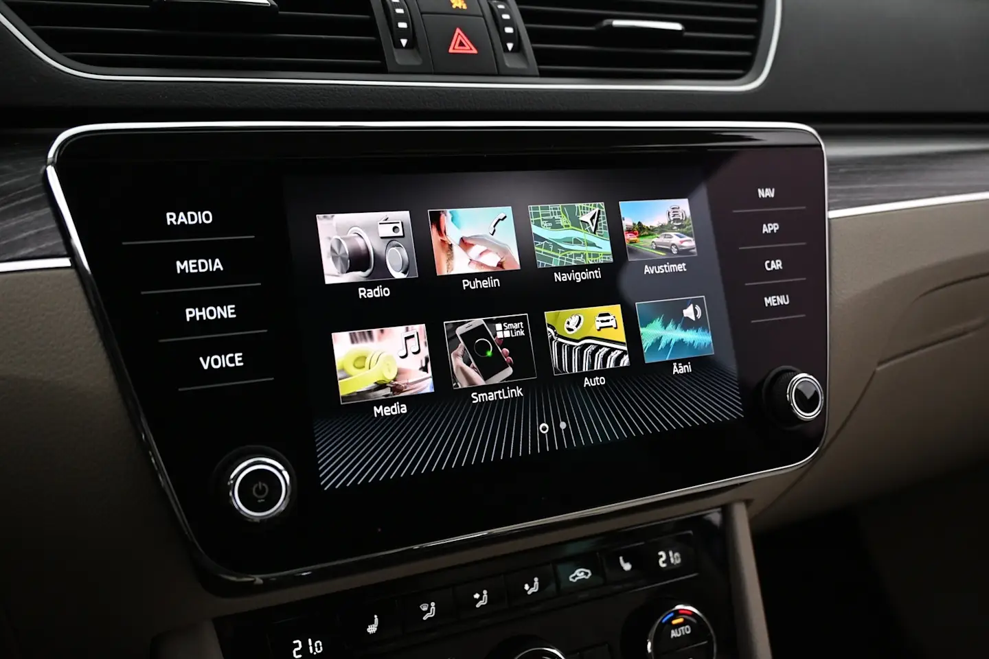 Car Image - 2sfBEFXzBDiBLKB4q5M40j