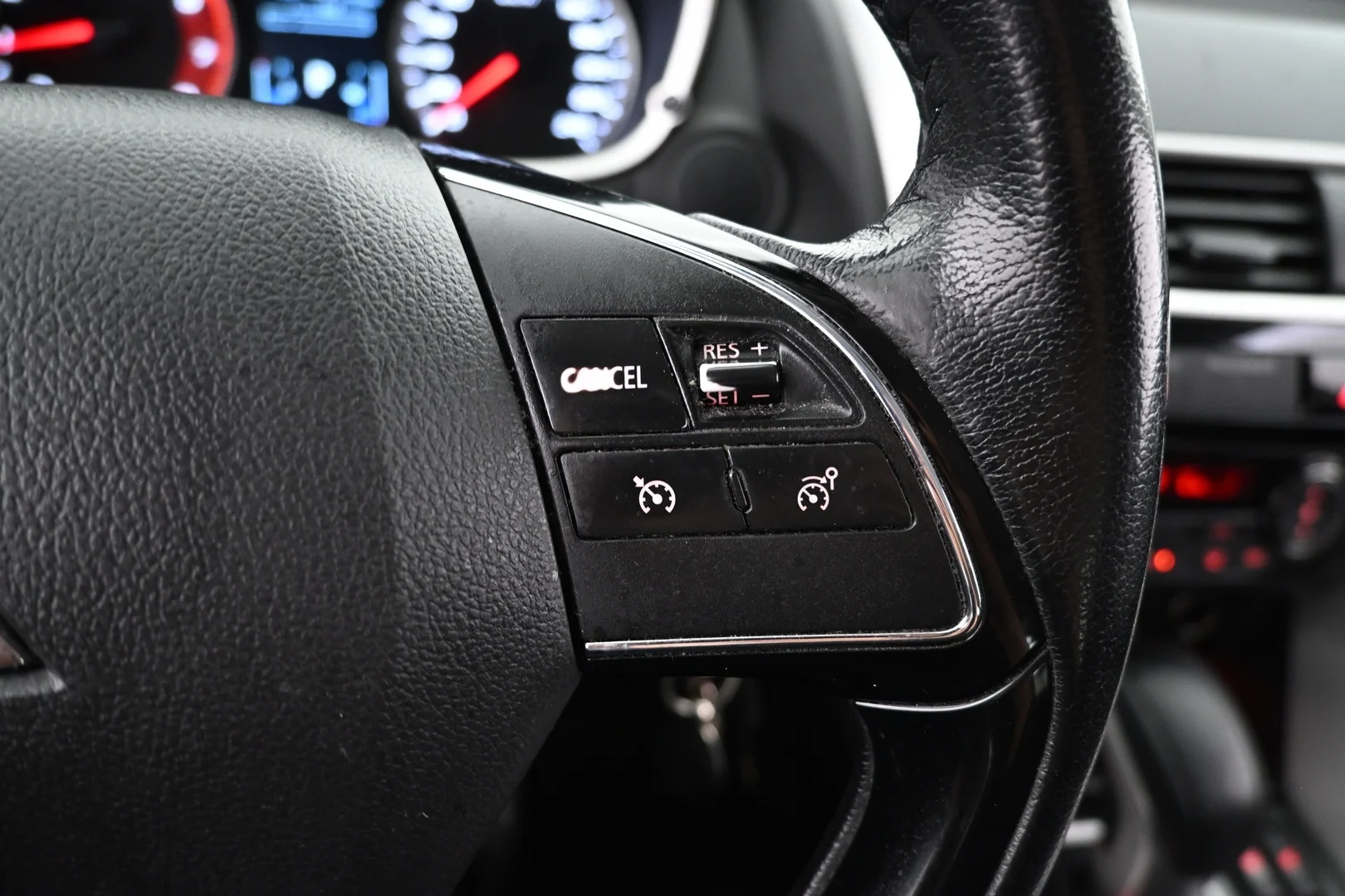 Car Image - 1lb63mQQJ1PE7aNSRajxcO