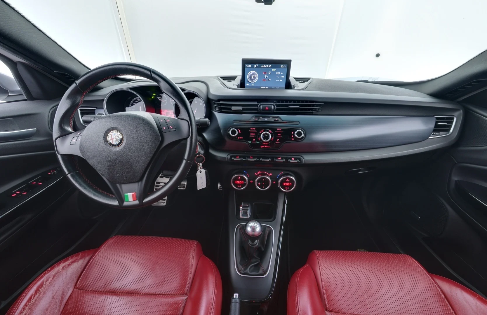 Car Image - 3IG0J5q9iu3WM7iZBNd9tP