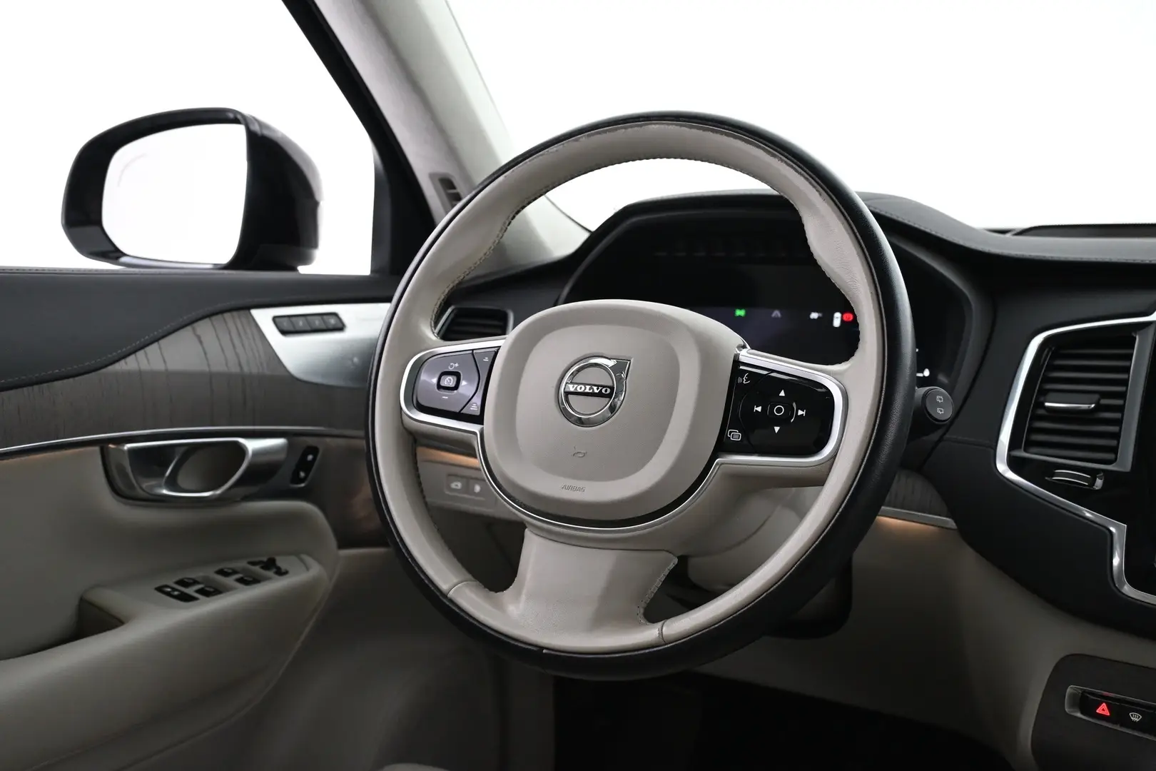 Car Image - 4ZqDTRsvlGS4CrOULpnCnd
