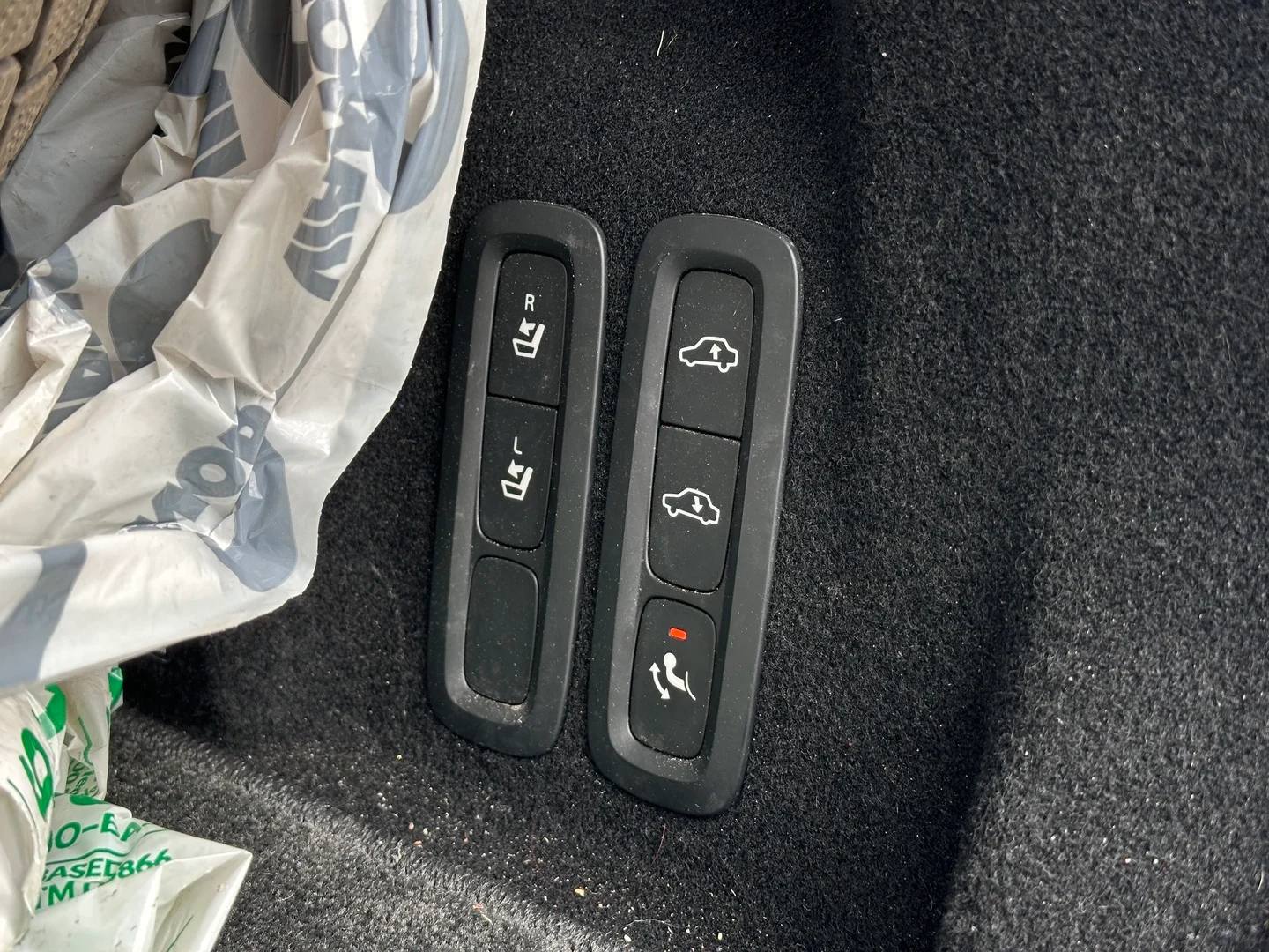 Car Image - 5WbLQy37gCVLSXSun6cLIc