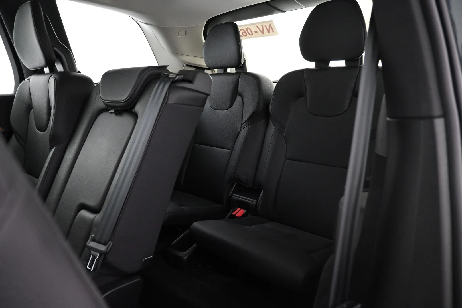 Car Image - 2HUyWk1fsqWPeX0pwsvxkA