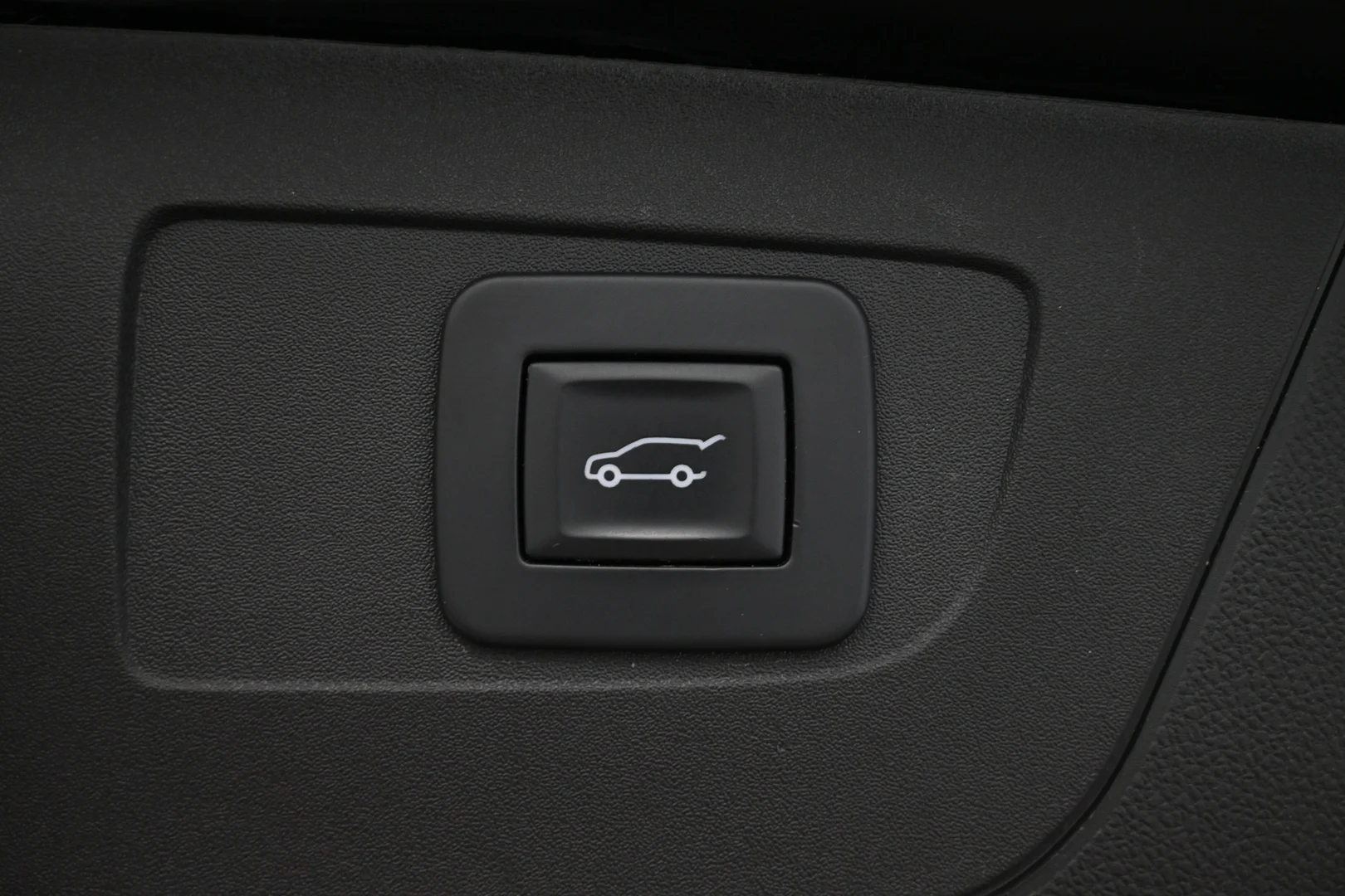Car Image - 30T7RJbzdIxgF50ttIqZQT