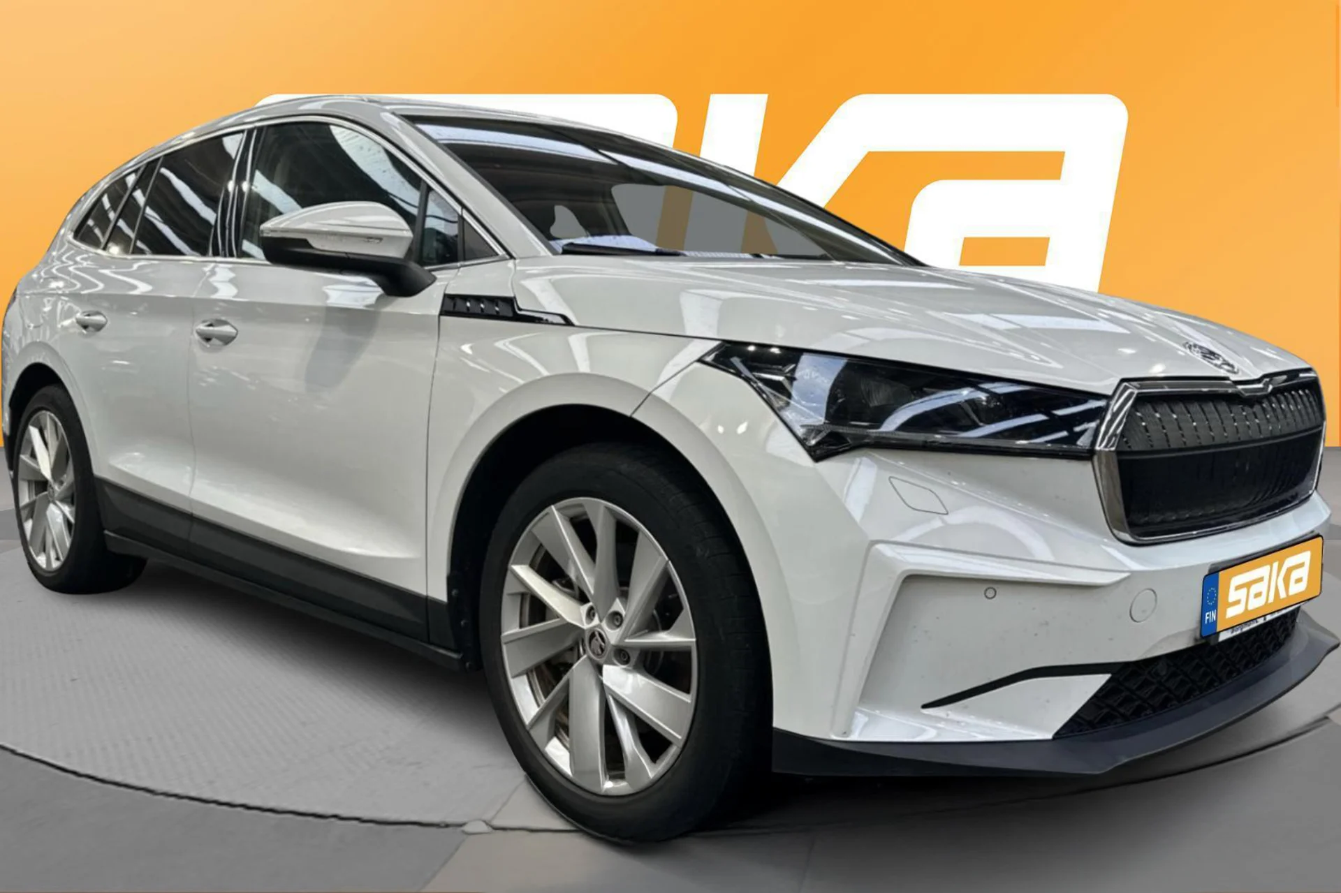 Car Image - 1mvqY4mQ8k3WM5CXkCrJpg