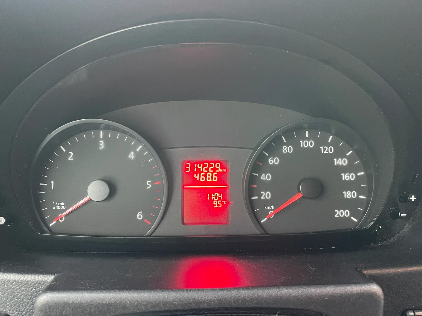 Car Image - 3QtaXtrRd1uXwTzH8Yd36F