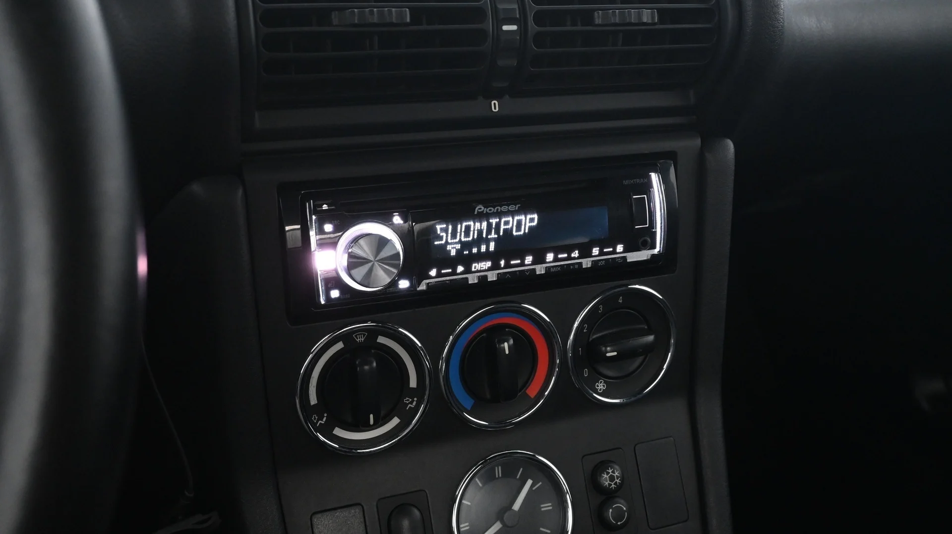 Car Image - 2BO1k5tU82i3FrjKZK7WkJ