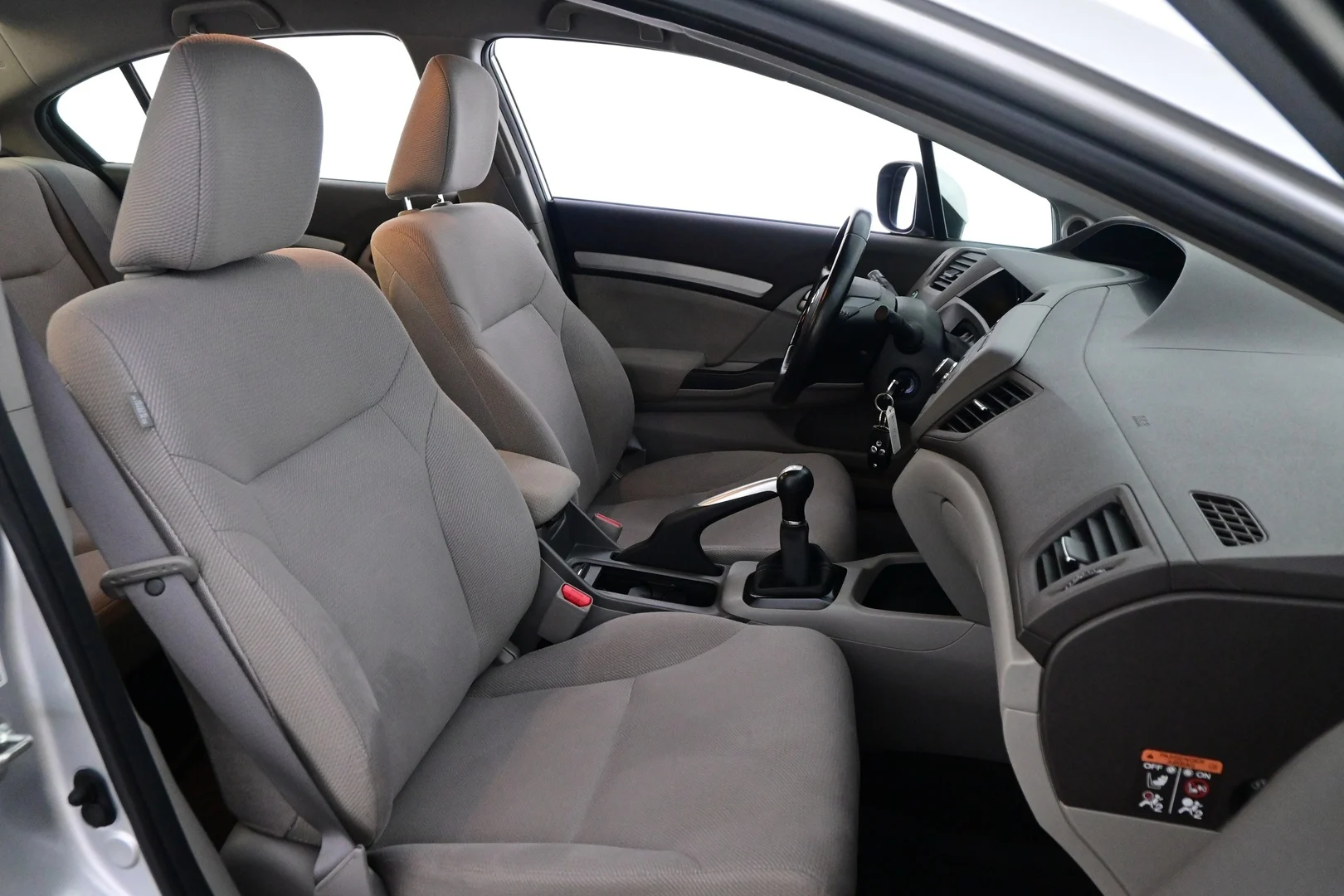 Car Image - 1f4SwXNc8sMZ8HlBVLTBwr