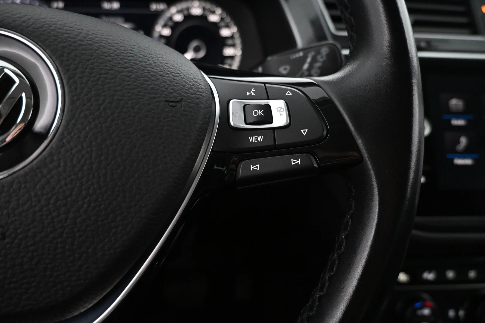 Car Image - 1V7qZiRkbHWPK9SxtkdEYP
