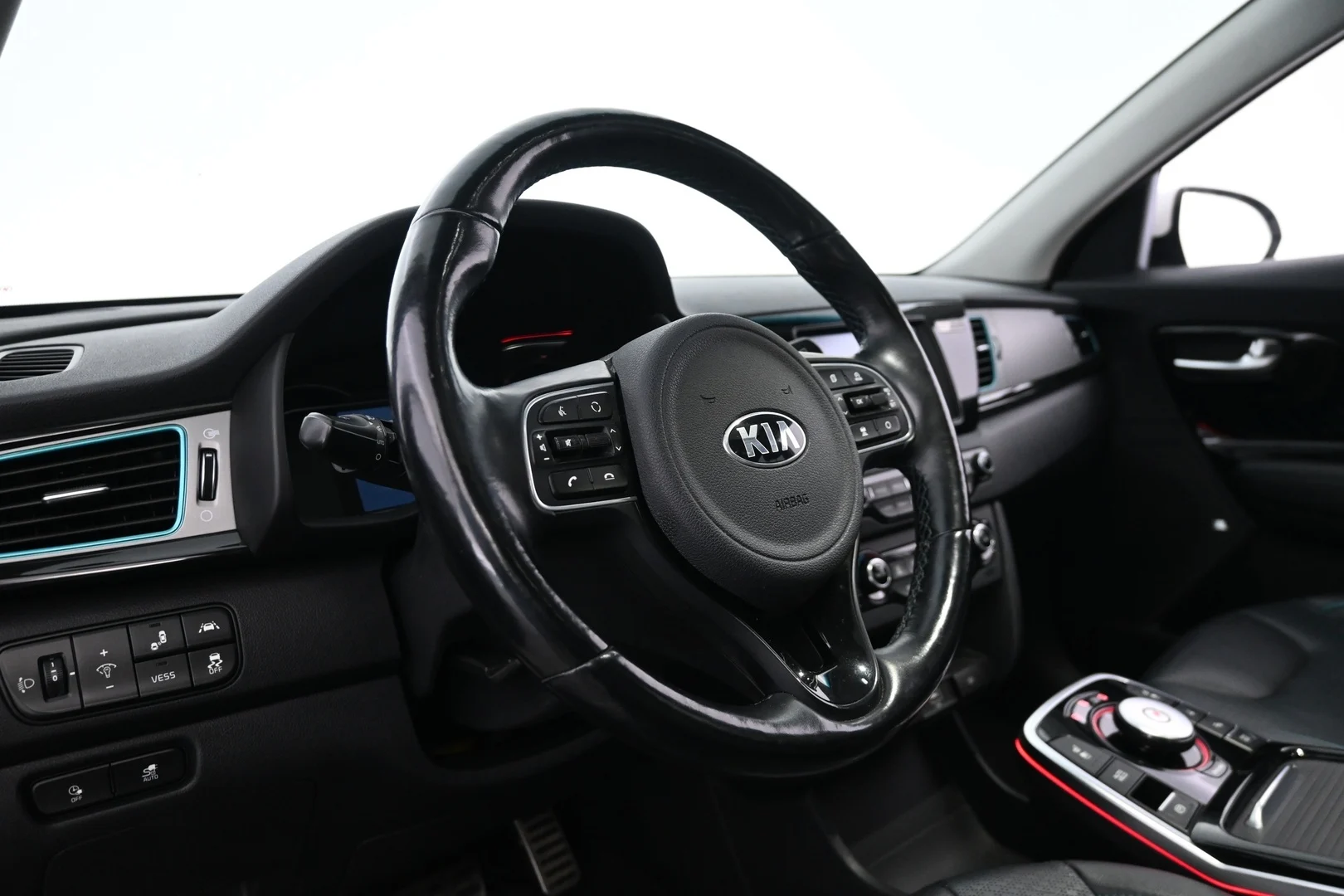 Car Image - 4egron1QYkuiOxzntit1u3