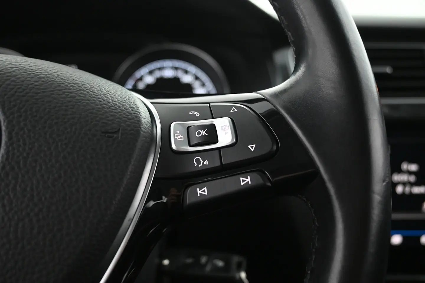 Car Image - 3AEGBZB43VFtUNYuhwuFLL