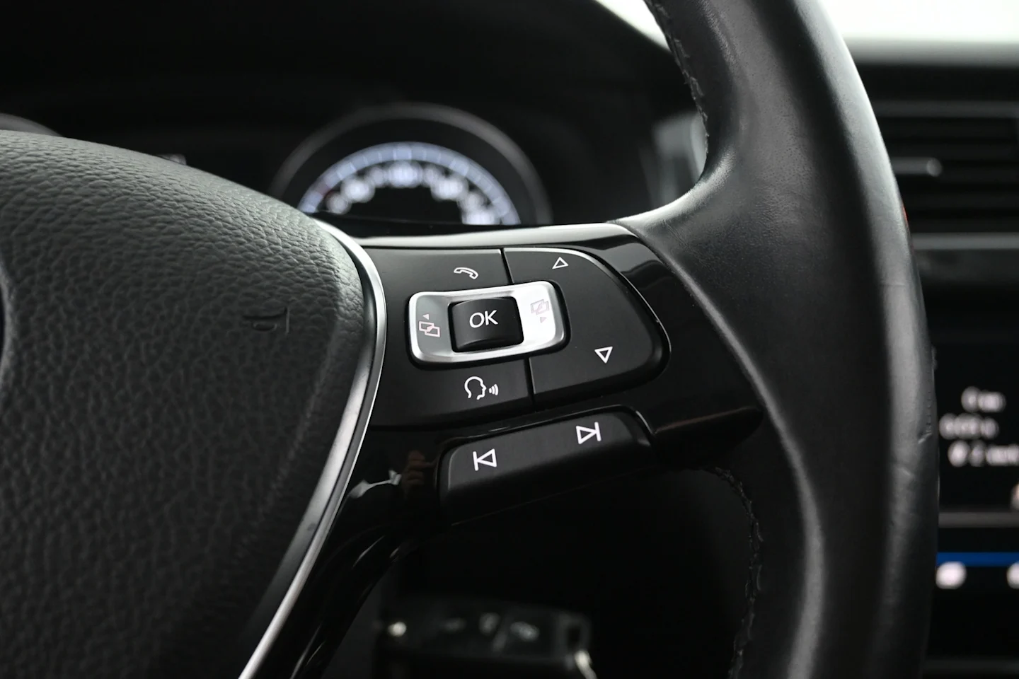Car Image - 3AEGBZB43VFtUNYuhwuFLL