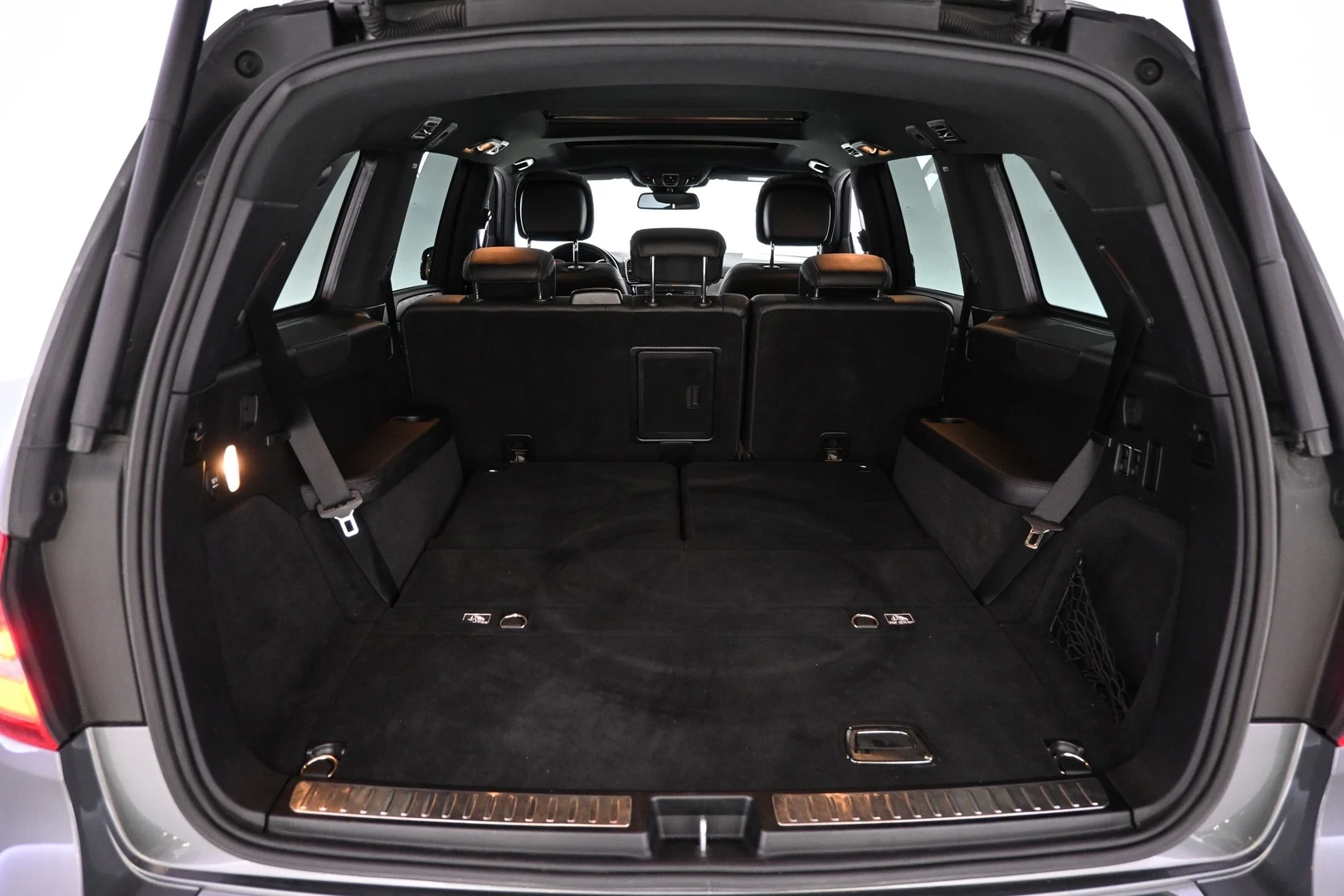 Car Image - 4aiFFdU75BqWgshtyqki8E