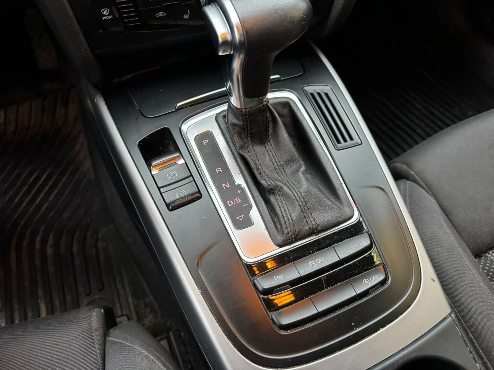 Car Image - 1oyQNOIXOp1iF5IfcbvzQn