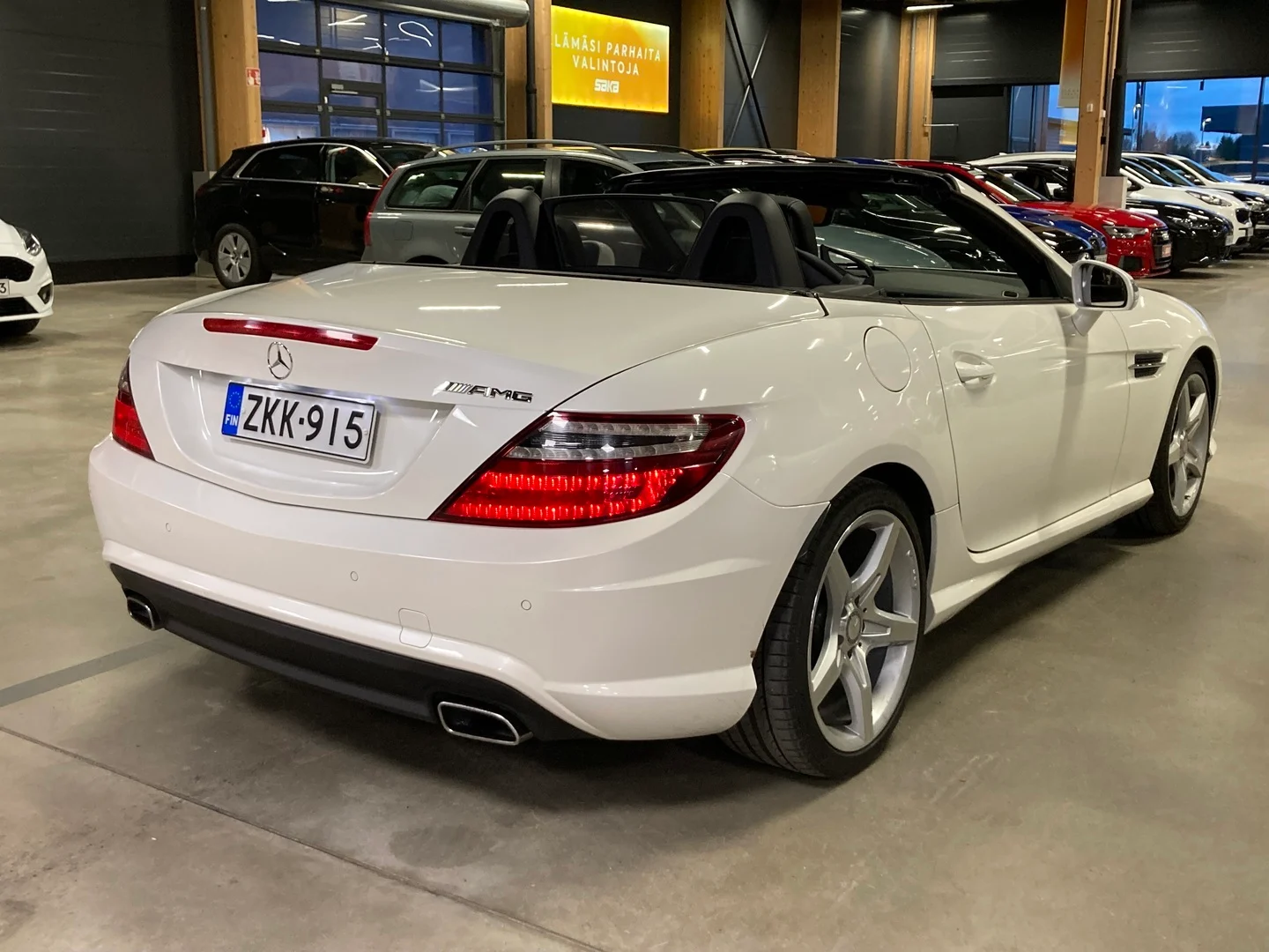 Car Image - 76Lxvlu2ZmiHscMkHgBeH7