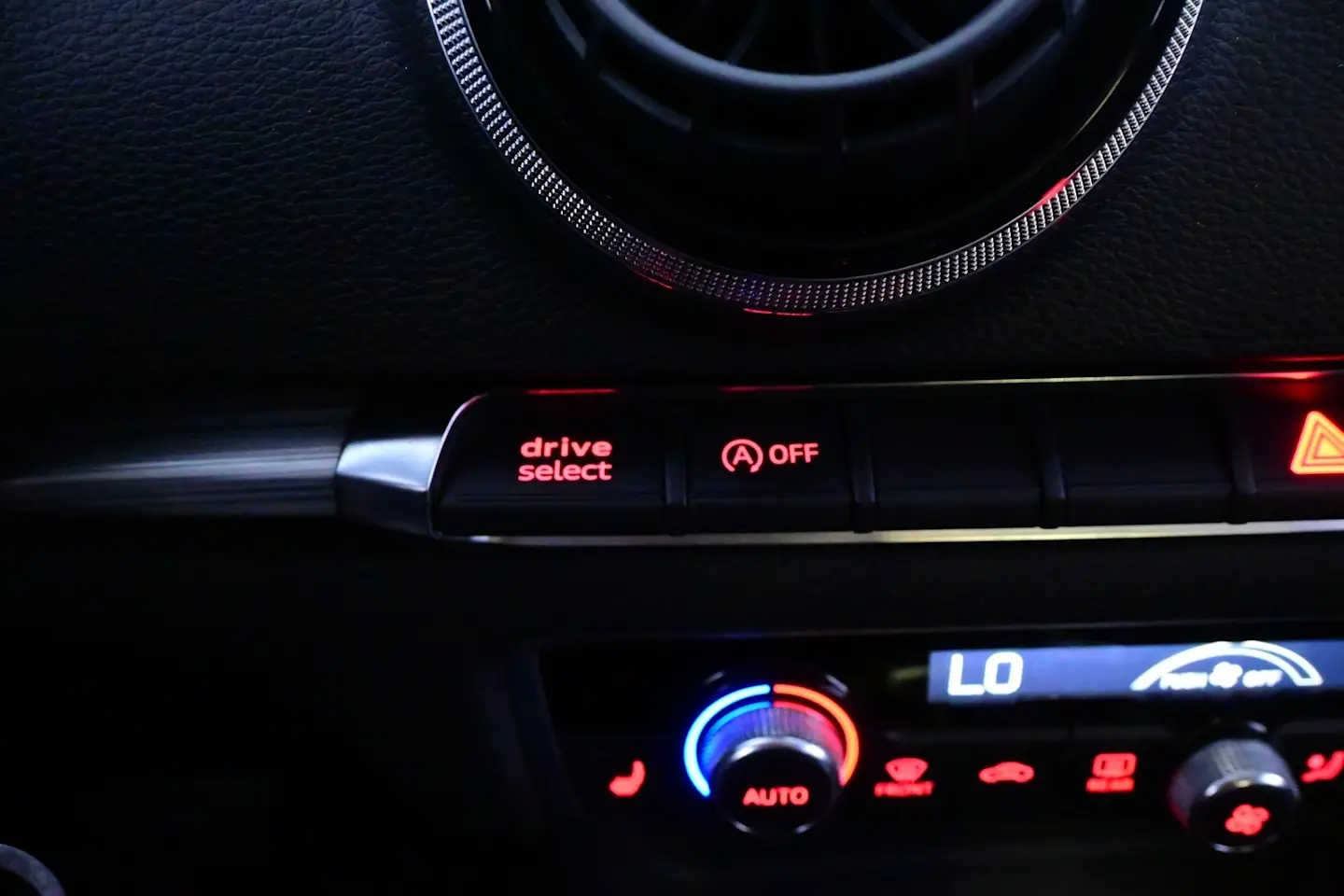 Car Image - 34mVSJTSLluSw5lxdEOEtU
