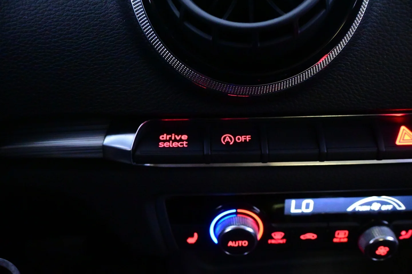 Car Image - 34mVSJTSLluSw5lxdEOEtU