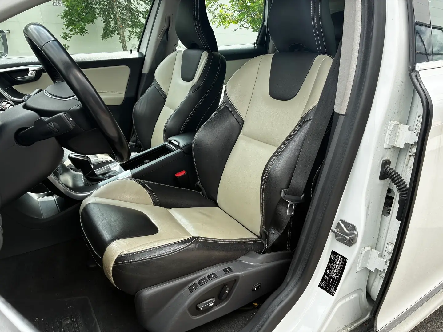 Car Image - 4O4zFcbp5LJOVgPr8Uzvi0