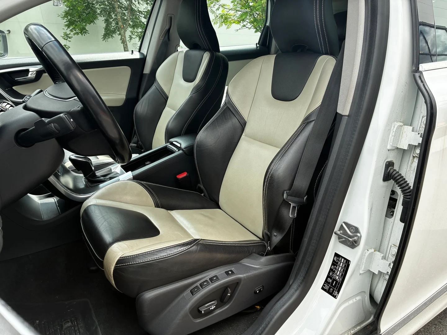 Car Image - 4O4zFcbp5LJOVgPr8Uzvi0