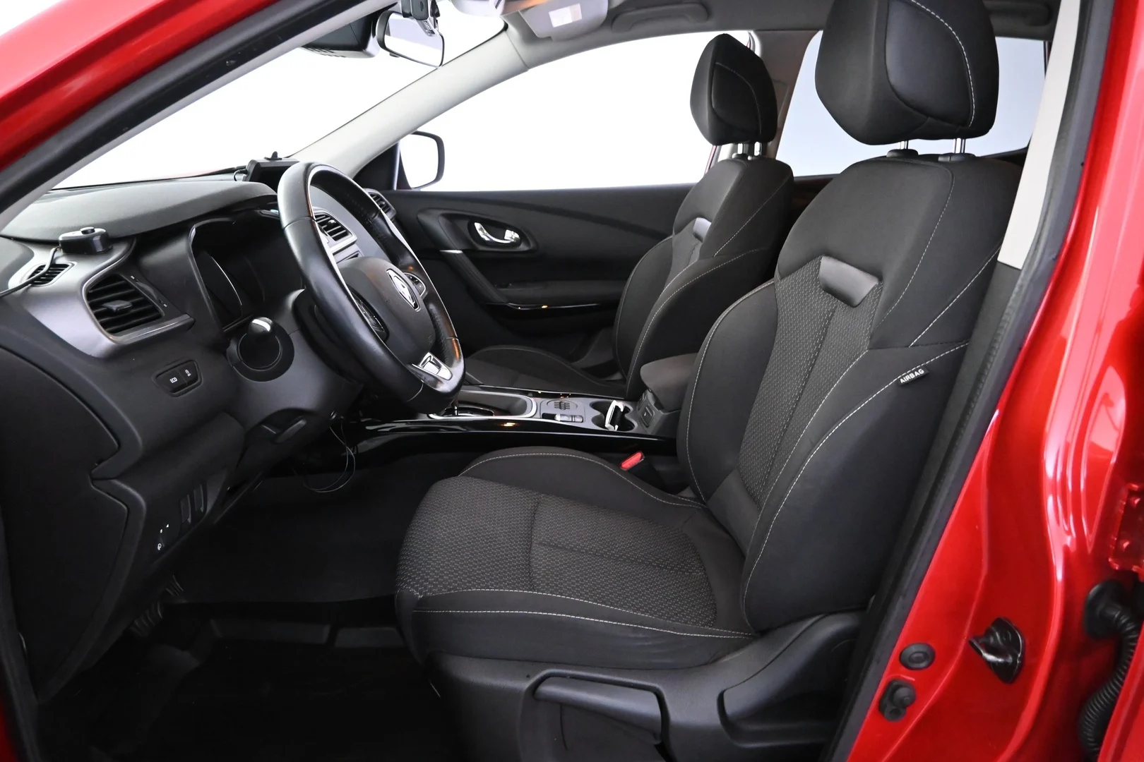 Car Image - 6aWC5qaQVLYmQ2V2THLgYM