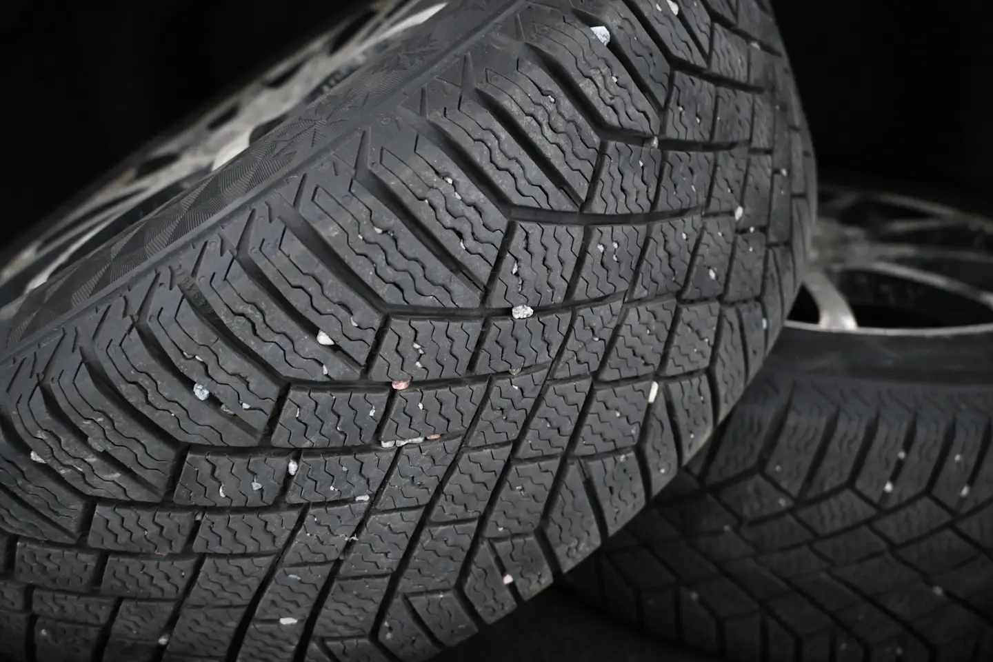 Car Image - 6LLCEM5G2TE6vVsJ6w2TXM