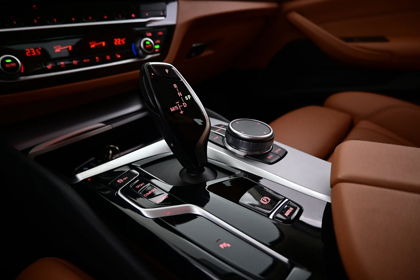 Car Image - WndJtnt57KIU5jlFjgSHv