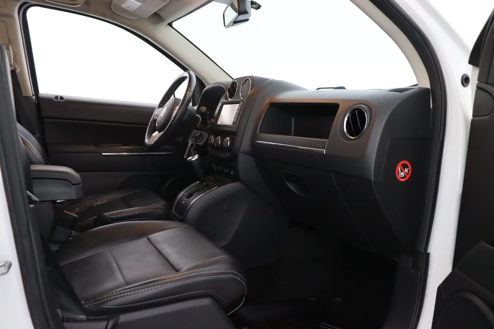 Car Image - 34R1sUvPAlIY73QcrsbPA8