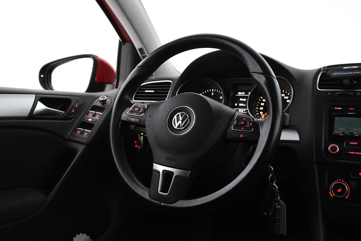 Car Image - U9wVbRSrPyE72RPI17XxM