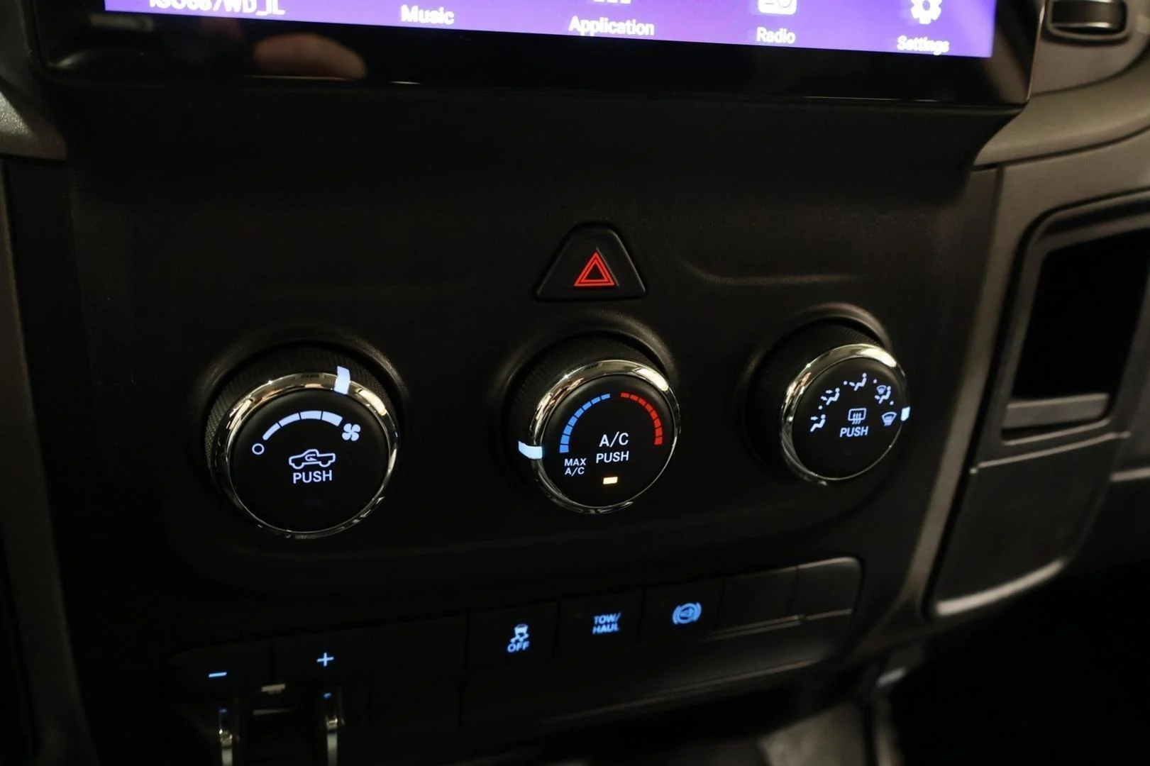 Car Image - ksCCahsc2X4cebnO4CQoB