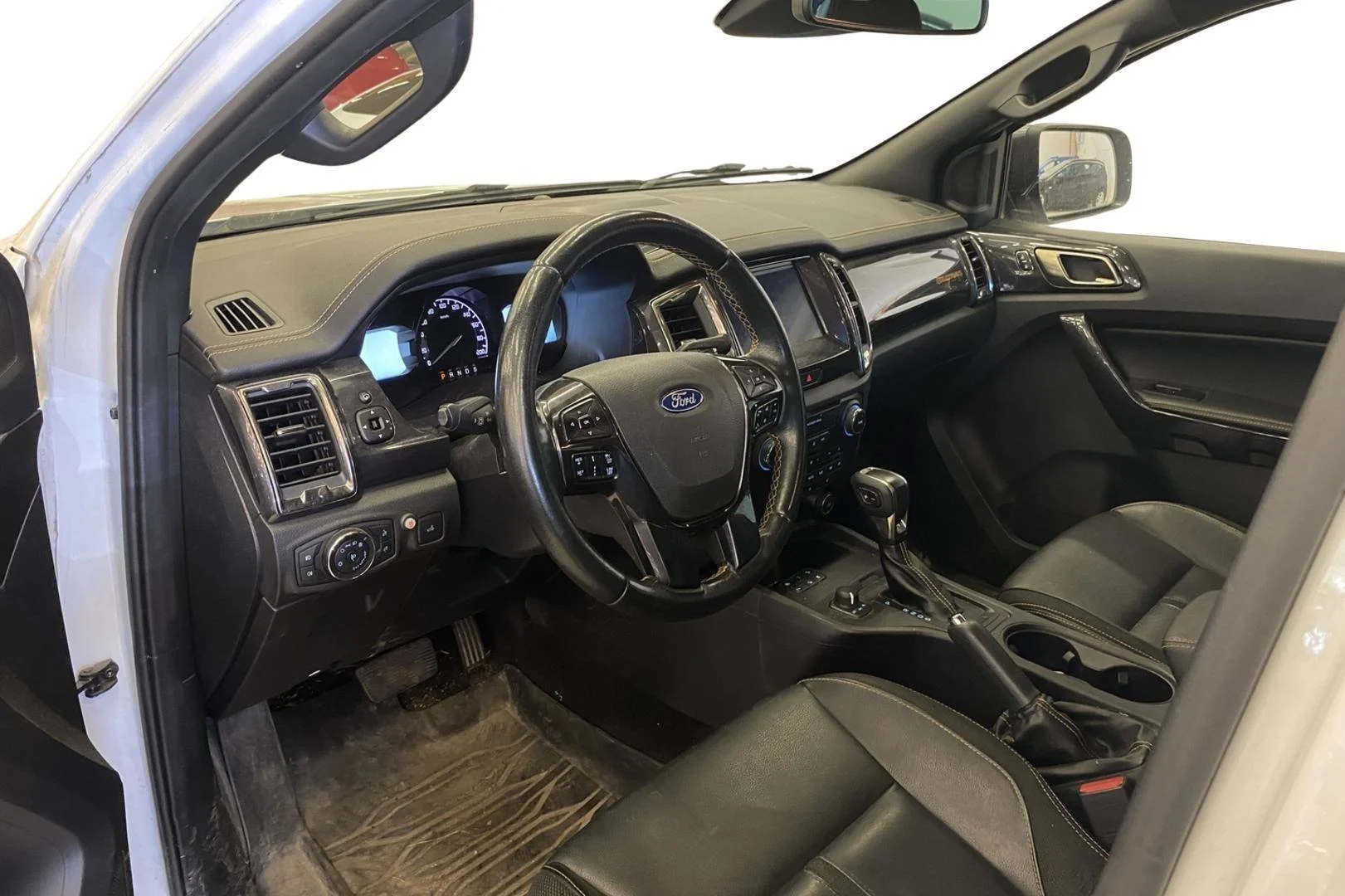 Car Image - 2bO9nnuIB6n6goupoFsLoA