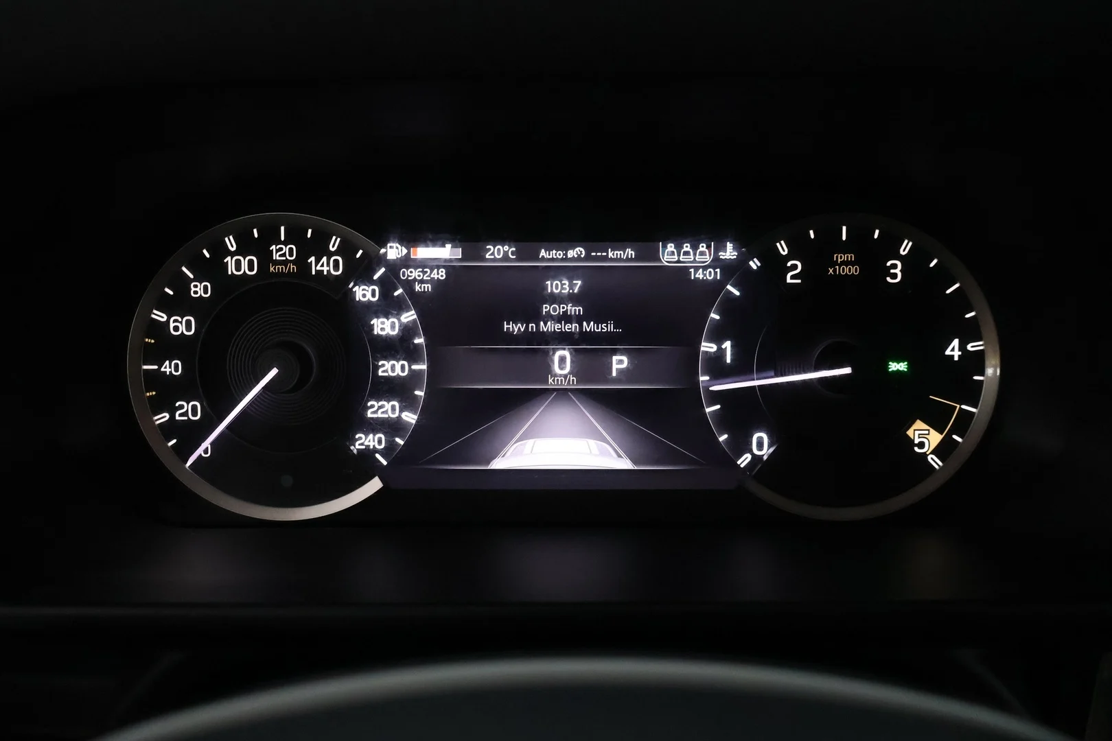 Car Image - 4C3GTPG4BUjkCEft3h9w8P