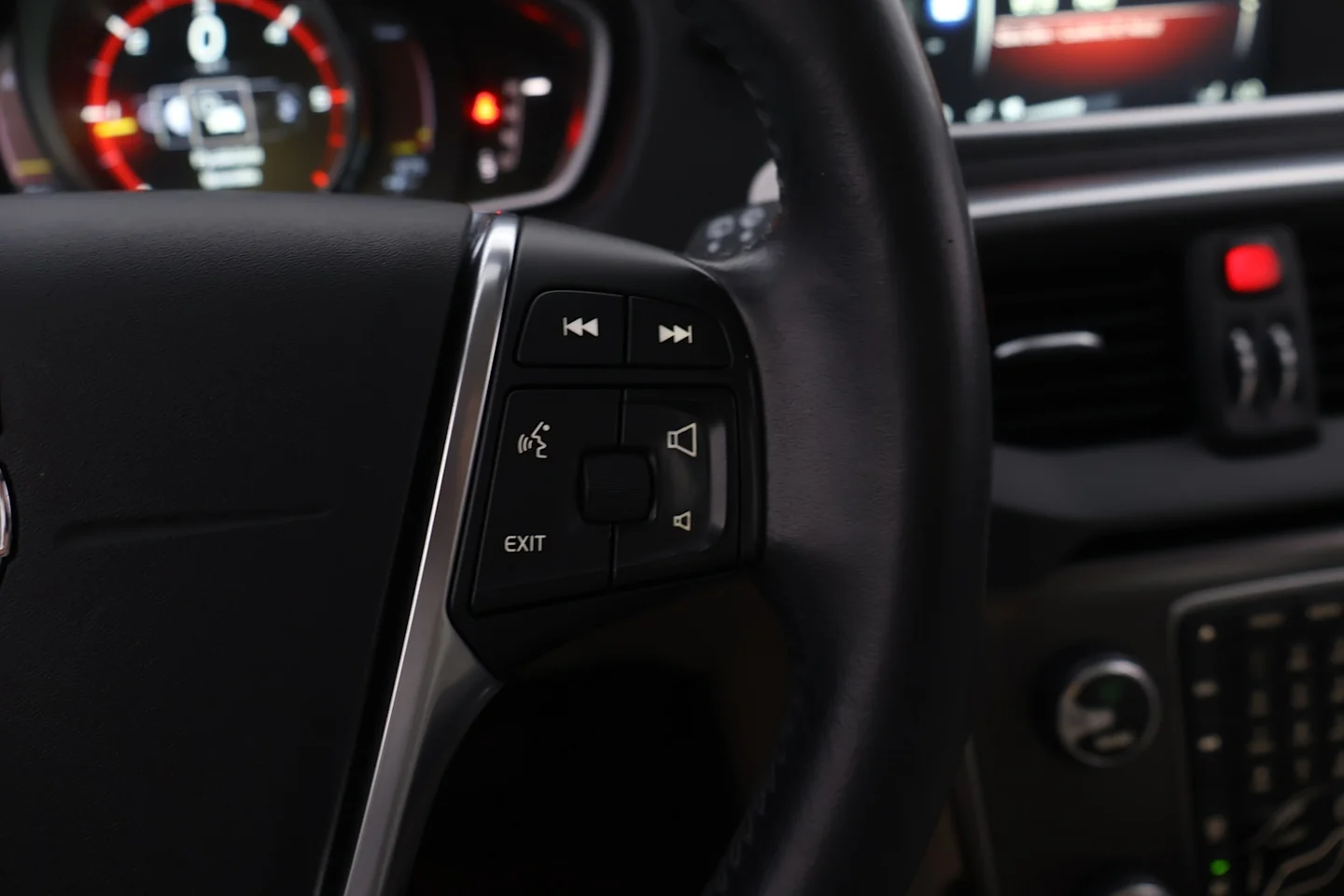 Car Image - 3UMfZqDxBKi8E8XAH27PTI