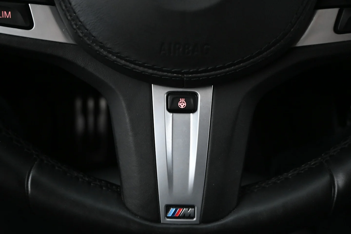 Car Image - 1bSVgjAaV0SG3AE9HwtwJR