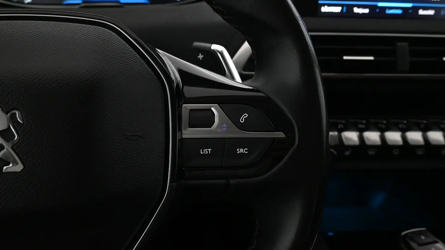 Car Image - 4ZQe2mzEq3YhB10Mxc7mvJ