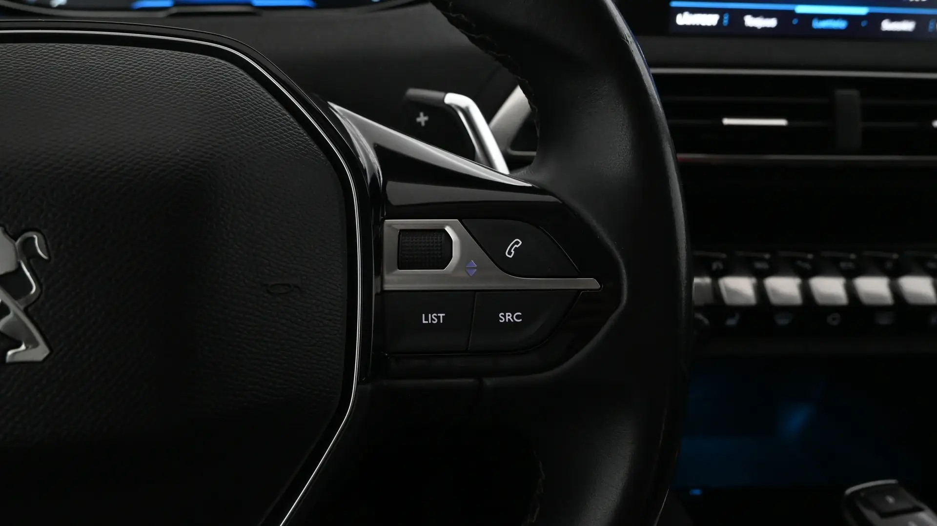 Car Image - 4ZQe2mzEq3YhB10Mxc7mvJ