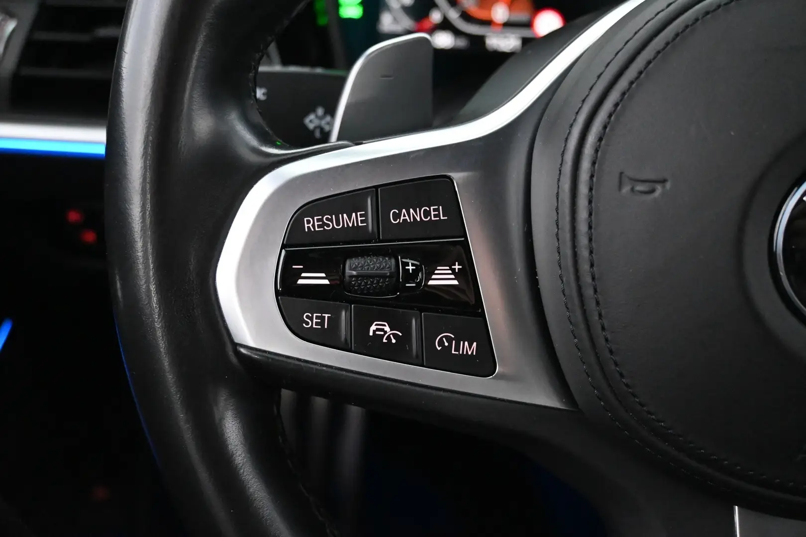 Car Image - 7b3zn3E0RXItEONkwFPrjv